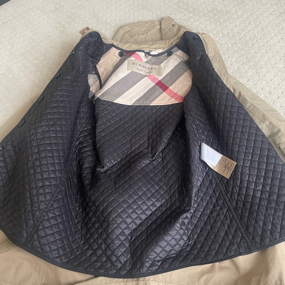 Burberry London trench/ raincoat size xs 2